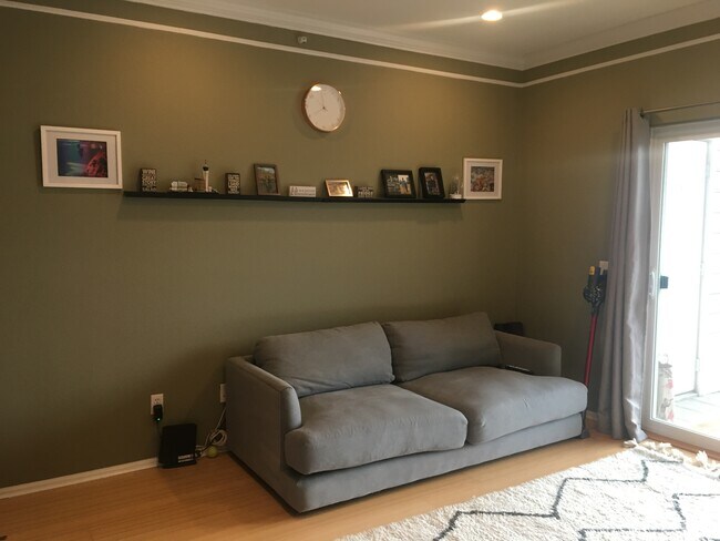 Building Photo - 1580 Spring Gate Dr