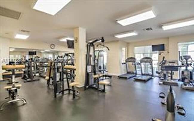 Photo - Greenhills-11032 Apartment