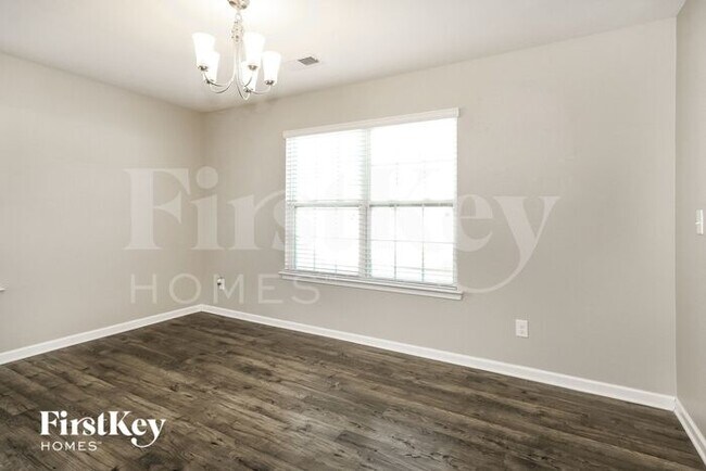 Building Photo - 9825 Pollie Little Ln