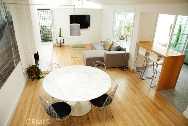 Building Photo - 405 Orion Way