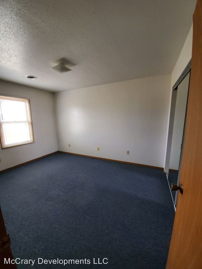 Building Photo - 2110 Melanie Ln