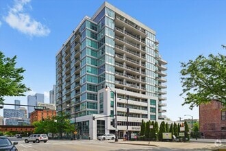Building Photo - 50 E 16th St