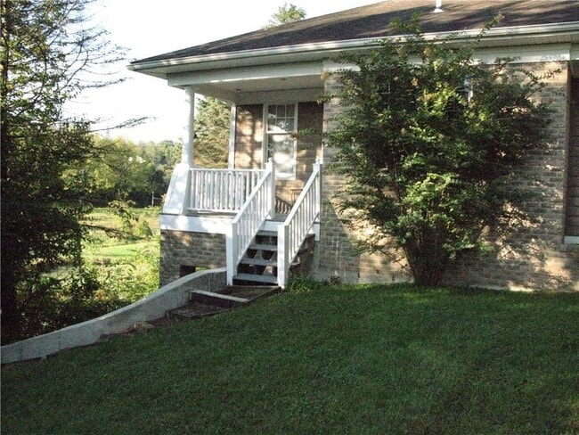 Building Photo - 5400 Riverview Rd