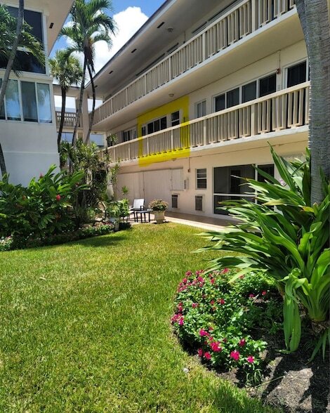 Foto principal - 2000 Diana Dr