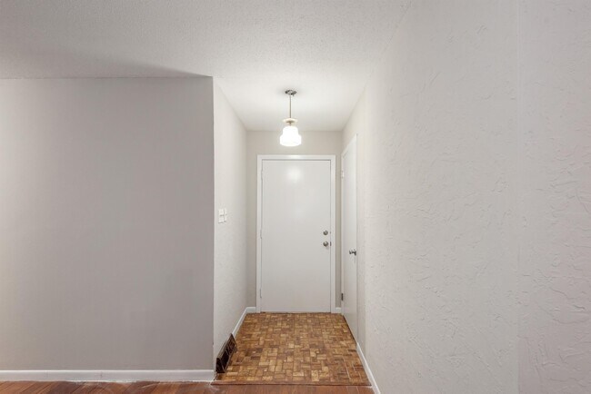 Foto del edificio - 7201 Dogwood Dr SW