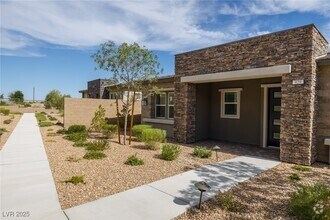 Building Photo - 929 Silverfir Ct