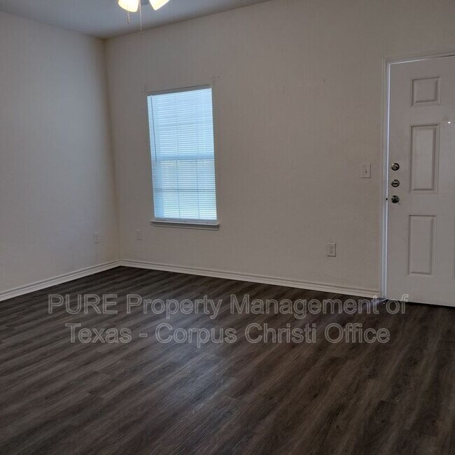 Building Photo - 15560 Palmira Ave