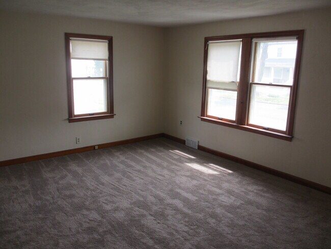 Building Photo - 982 S Albemarle St