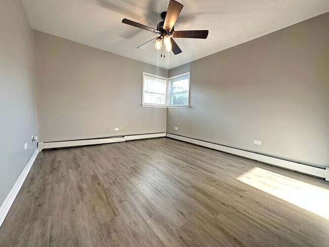 Building Photo - 5651 N Miltimore Ave