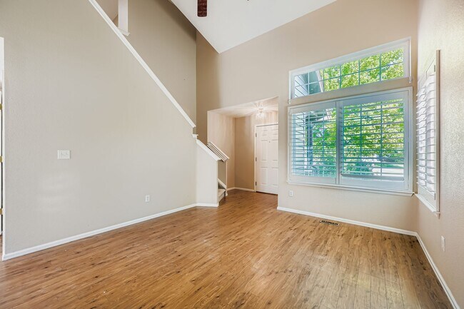 Building Photo - 4625 Double Lasso Ct
