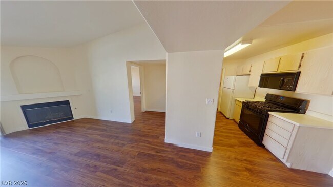 Building Photo - 7885 W Flamingo Rd