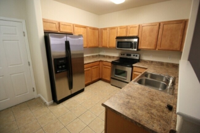 Foto del edificio - 5800 N Tower Dr