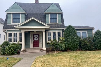 Building Photo - 332 Terrace Ave