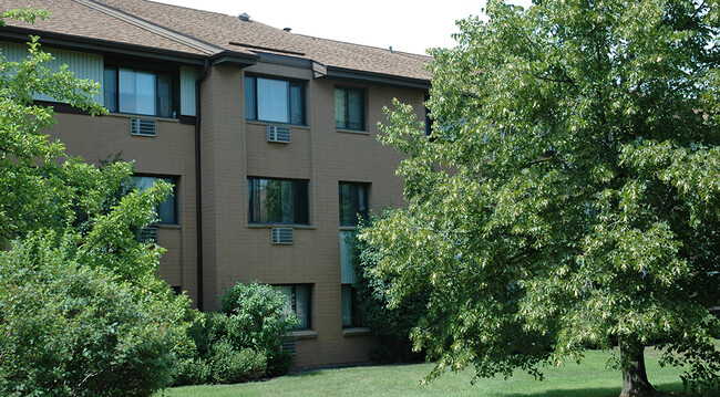 Foto del edificio - Green Court Apartments