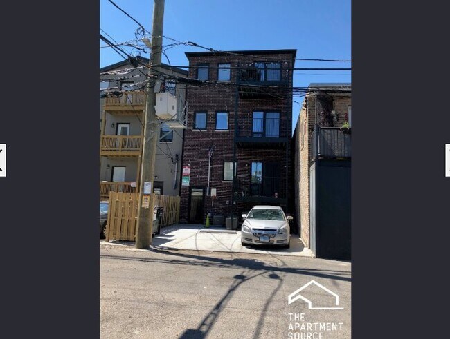 Photo - 2346 W Grand Ave Apartment
