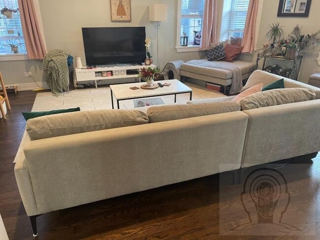 Foto del edificio - 1 bedroom in CHICAGO IL 60613