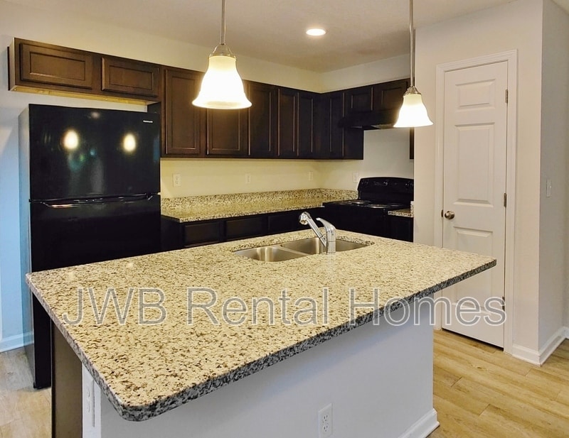 Foto principal - 8744 Galveston Ave