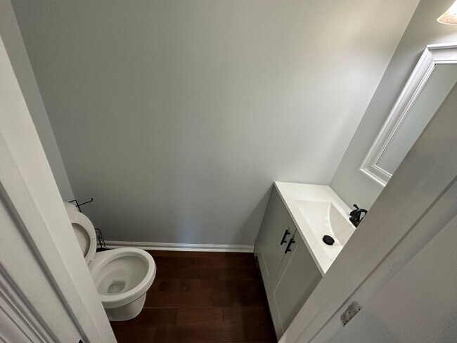 Foto del edificio - 3 Bedroom Rowhome In A Private Community