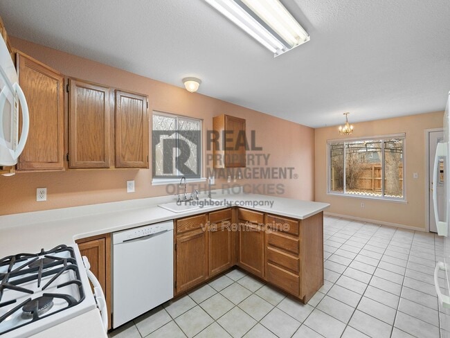 Building Photo - 506 Pebble Beach Ave