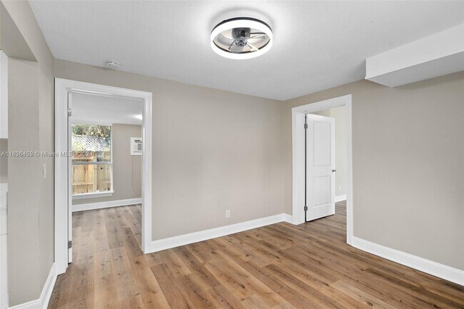 Foto del edificio - 17 S Mary St