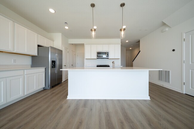 Foto del edificio - 10429 Ithaca Ln N