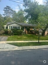 Building Photo - 608 E Lynfield Dr