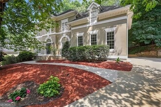 Building Photo - 110 Weedon Ct