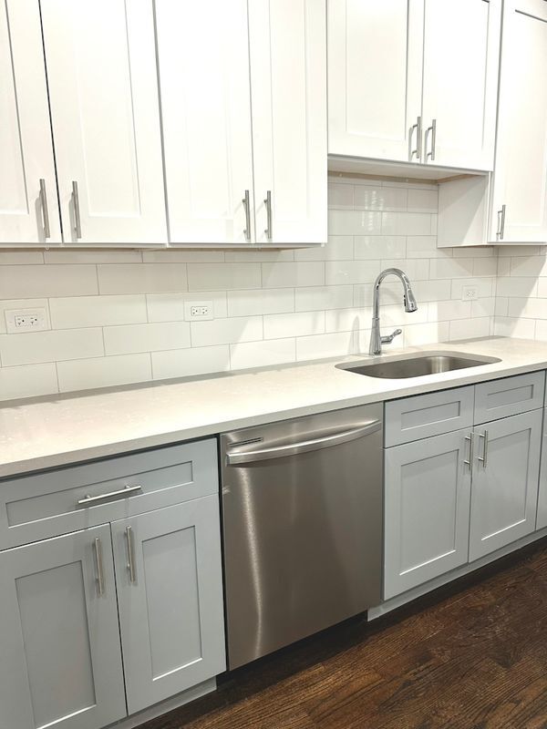 Foto del edificio - 1214 W Rosemont Dr