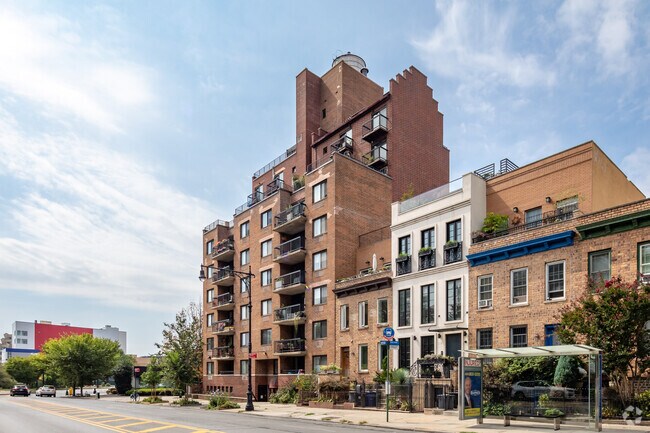 Windsor Terrace Condominium