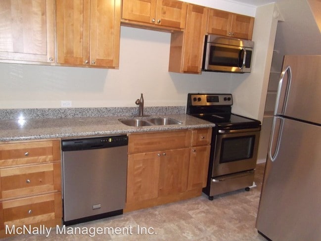 Building Photo - 3217 Tarabochia St