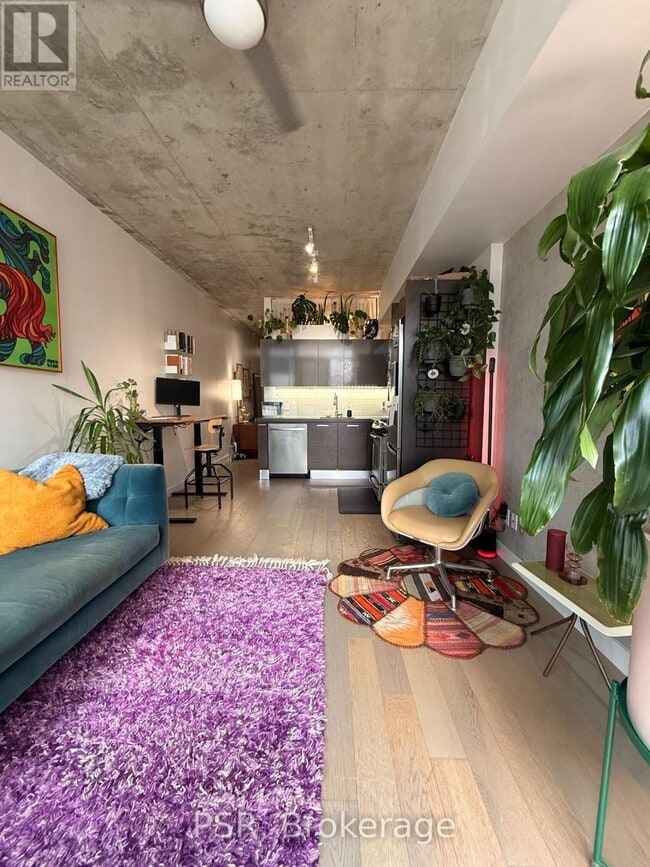 Building Photo - 25 Stafford St