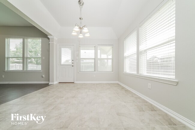 Building Photo - 1521 Toucan Dr