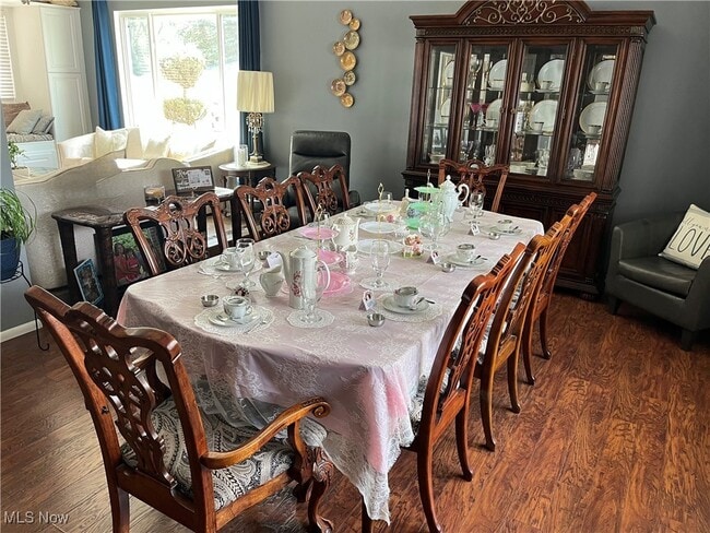 Foto del edificio - 4171 Linden Cir