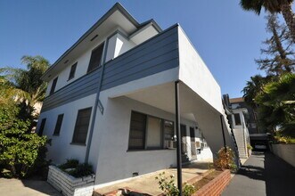 Building Photo - 10924 Camarillo St