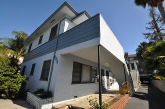 Building Photo - 10924 Camarillo St