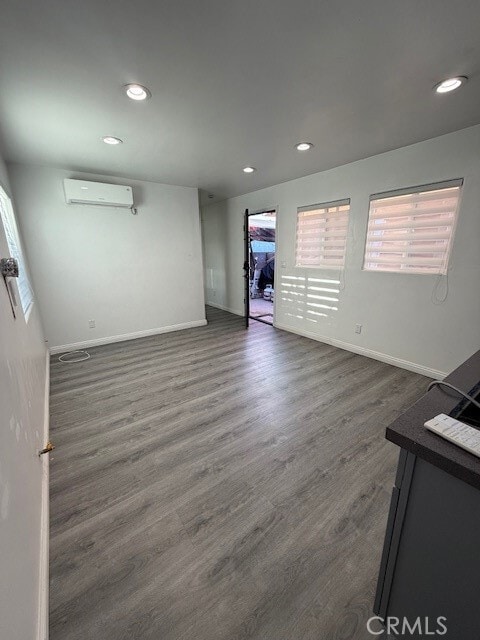 Building Photo - 13718 Hanwell Ave