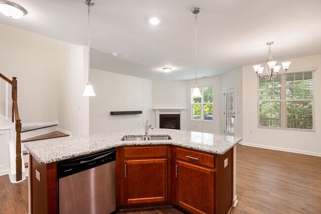 Foto del edificio - 4351 Flintlock Ln