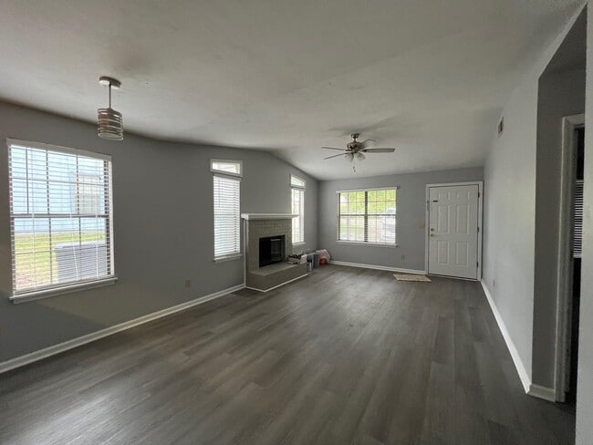 Building Photo - 3561 Sedona Loop