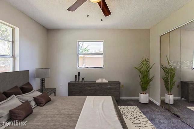 Building Photo - 3 br, 1 bath House - 1443 Lakeview Rd