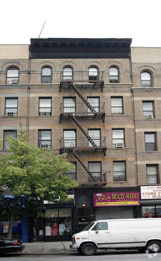 Foto del edificio - 141 W 116th St