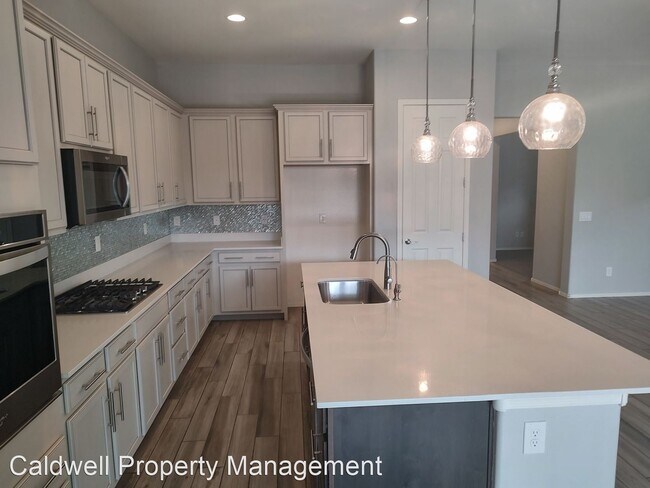 Foto del edificio - 3 br, 2.5 bath House - 22929 E. Desert Spo...