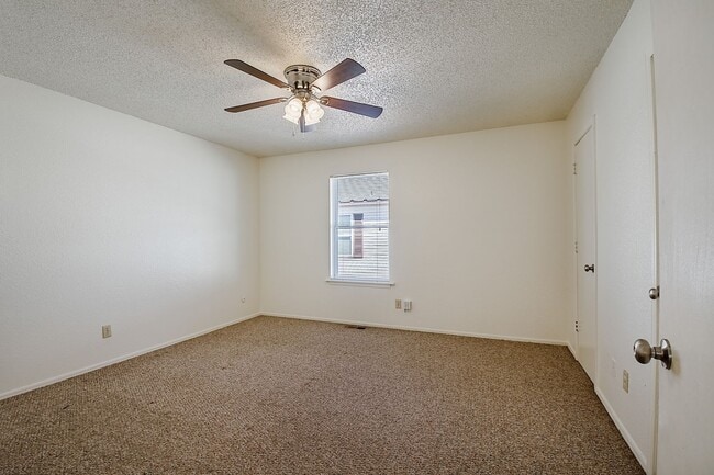 Interior Photo - Greenleaf Townhomes