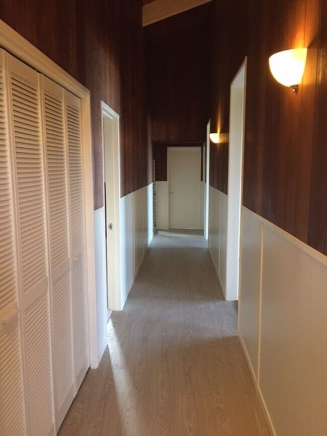 Foto del edificio - Available Now: 2 bedroom, 2 bath with 2 ca...