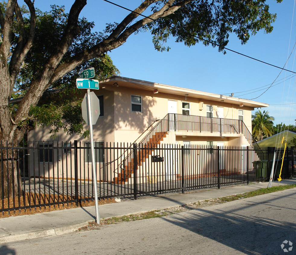 Primary Photo - 5900 NW 1st Ave