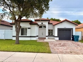 Building Photo - 13421 SW 280th Terrace