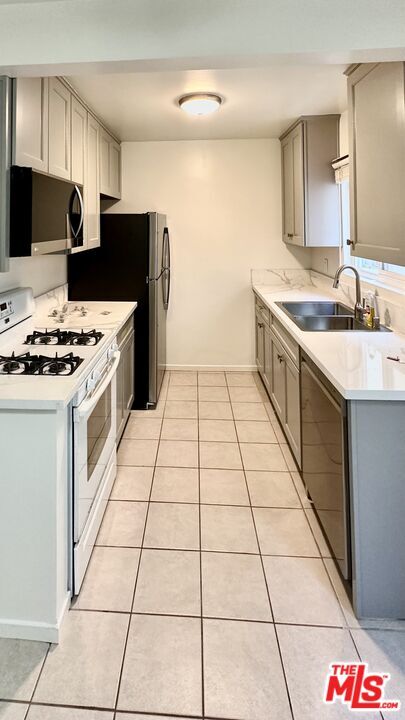 Foto del edificio - 423 Brooks Ave