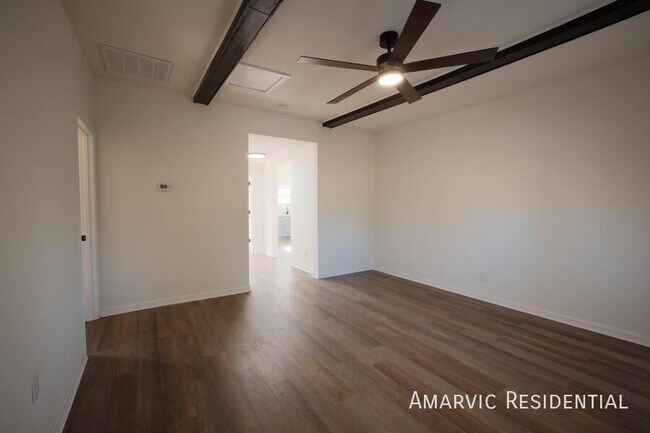 Foto del edificio - 4313 Wallace St