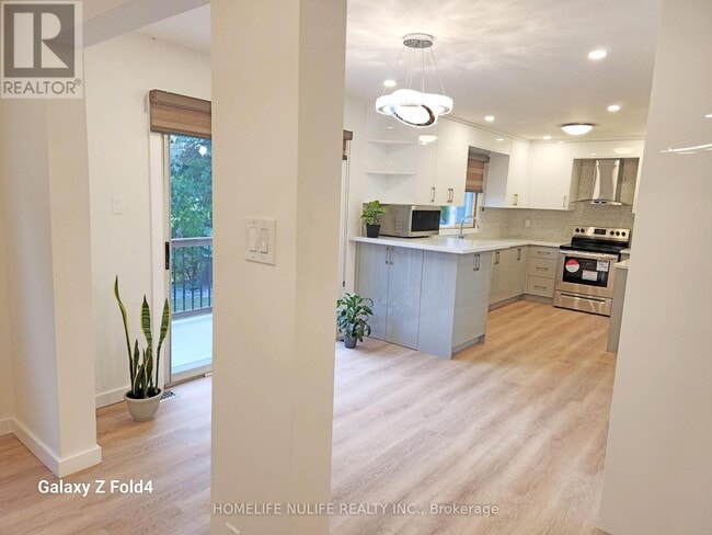 Photo du bâtiment - 942 Snowbird St