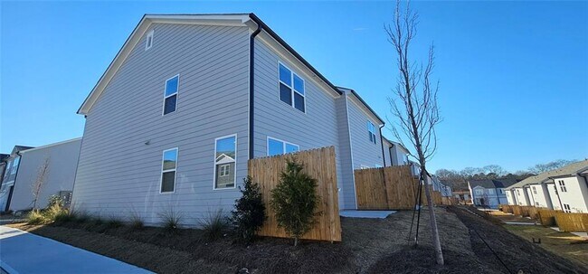 Foto del edificio - 323 Winton Wy