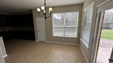 Building Photo - 25106 Jaymarr Ct